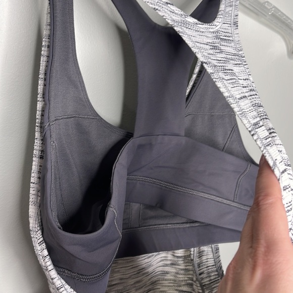 Lululemon On Track Tank in Tiger Space Dye Black White / Dark Carbon Sz 8! - Picture 11 of 13